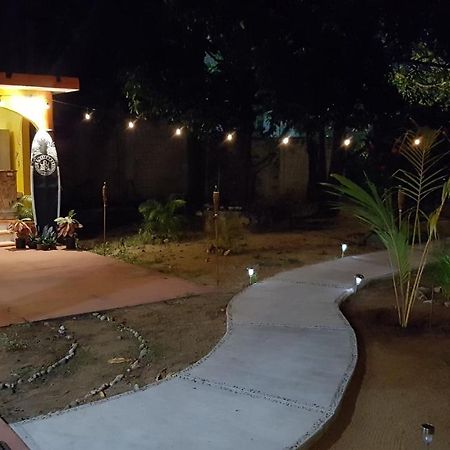 Villa Mango Hostelプエルト・エスコンディード エクステリア 写真