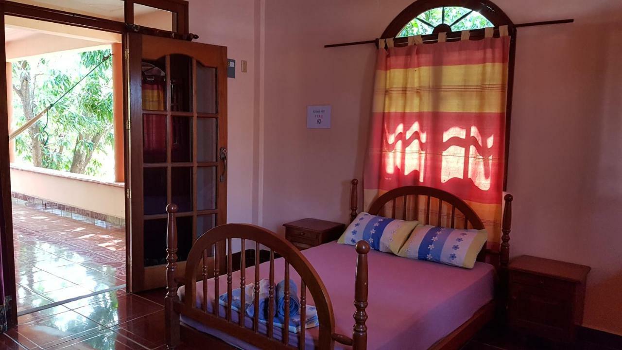 Villa Mango Hostelプエルト・エスコンディード エクステリア 写真