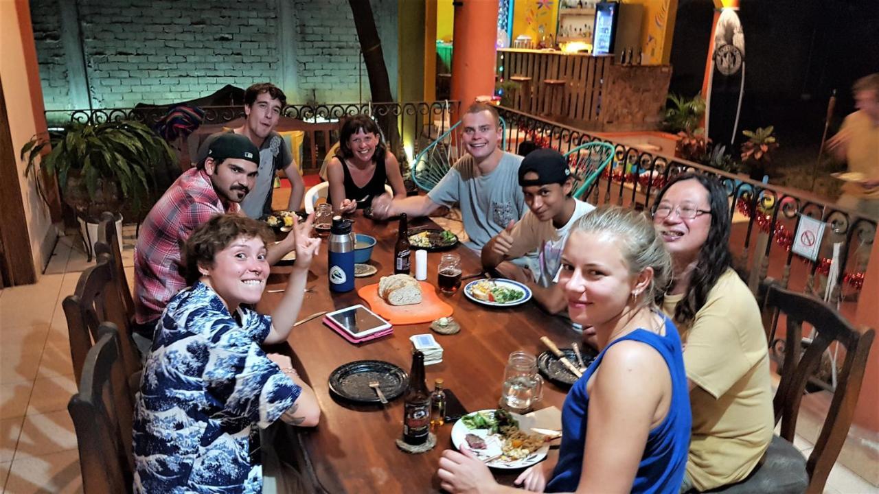 Villa Mango Hostelプエルト・エスコンディード エクステリア 写真