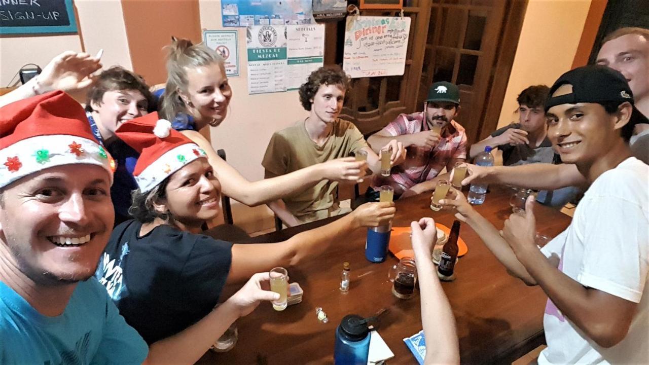 Villa Mango Hostelプエルト・エスコンディード エクステリア 写真